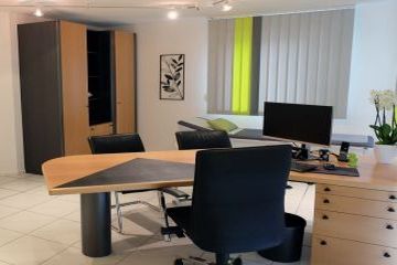 Sprechzimmer 2 der Frauenarztpraxis Dr. Linda Henrich in Weinheim